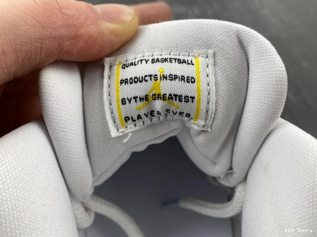 Kicked Out Shoe Store Air Yellow Snakeskin WMNS Jordan AH7860-107 11 Low 0630